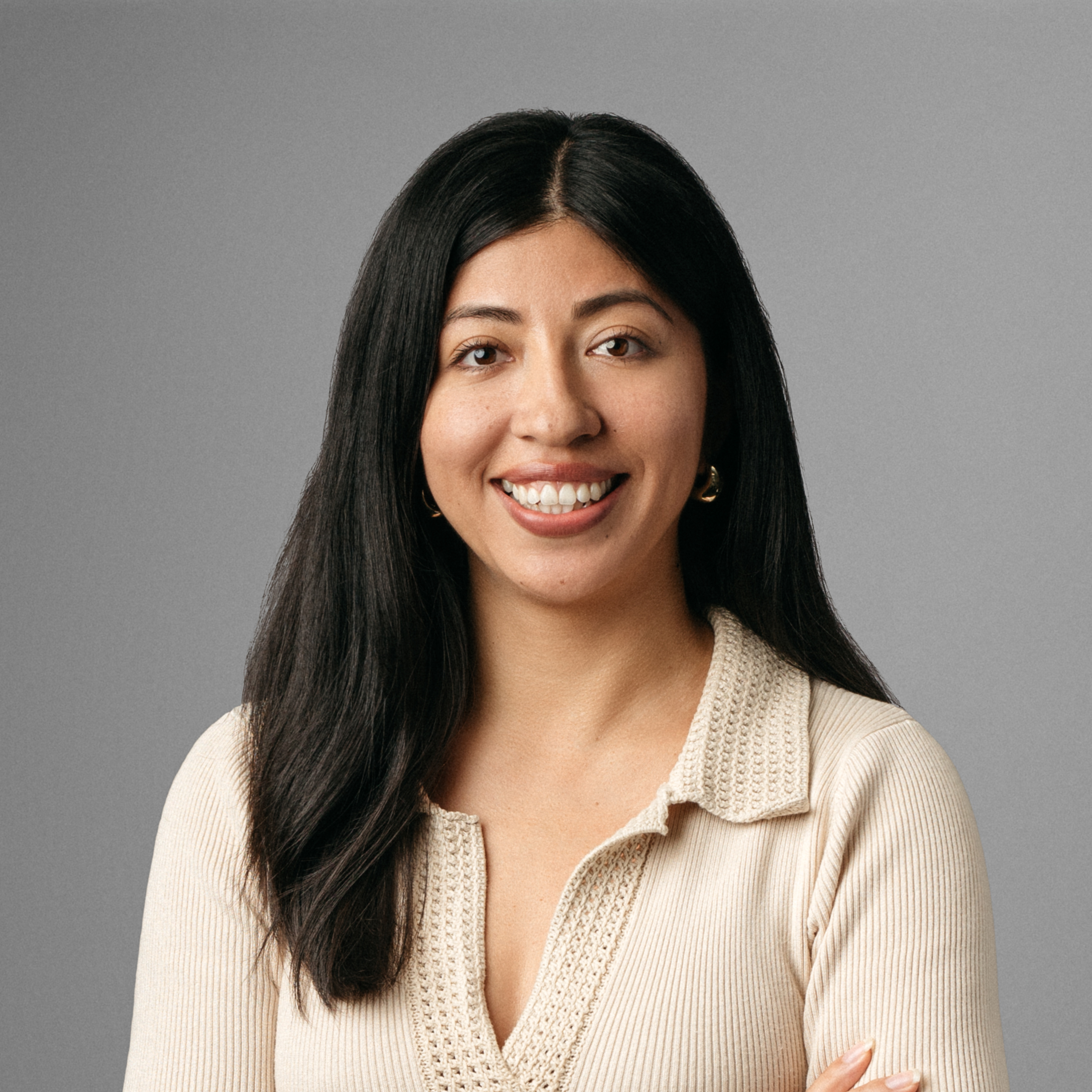 Yesenia Martinez headshot