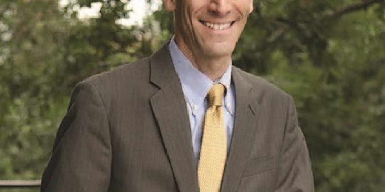 Matthew R Maybouer Matthew R. Auer | The Volcker Alliance
