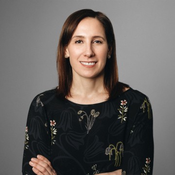 Maggie Mello headshot - 2023
